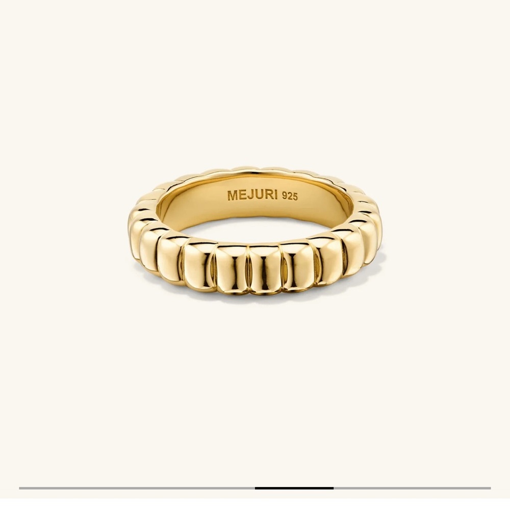 Mejuri Charlotte Slim Ring